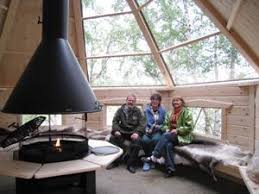 Grillkota Mit Glasdach Fur Den Klaren Blick Grillhutte Glasdach Badetonne