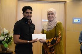 Minus one berfungsi dengan baik semasa majlis penyampaian hadiah berlangsung 7. Majlis Penyampaian Hadiah Sempena Pertandingan Foto Video Iamssm All Documents