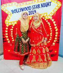 Butik ini bakal mencuit hati anda yang mencari kelainan di hari bersejarah. 10 Ide Baju Dinner Tema Bollywood Muslimah Lamaz Morradean
