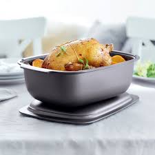 Dinner Is Served The Ultrapro Roasting Pan Brings Out The Chef In Everyone Enjoy Delicious Entrees Side Dishes Desserts And Mor Recipes Food Holiday Roasts