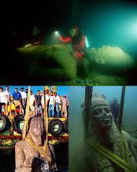 Fascinating Submerged Statues of Art & History | eBaum's World