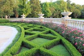 Landscape Gardening Lincoln Landscape Gardening Labour Costs Gardenlandscapingplanner Boxwood Landscaping Garden Planning Landscape Design