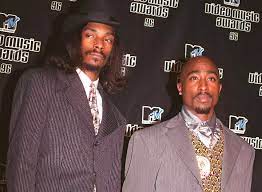 Snoop Dogg évoque 2Pac qui lui a appris « à être une star »