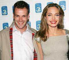 On 28th march 1996, jonny lee miller married actress angelina jolie. Angelina Jolie First Husband Jonny Lee Miller 5 Facts Heavy Com