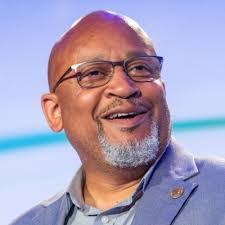 Donna Guzman's Instagram, Twitter & Facebook