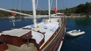 Carta Dolce Vita Custom 33 8m Iate A Vela Charter Index