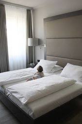 kurztrip deutschland unsere auszeit im hotel zum lowen schlafzimmer inspiration hotelzimmer wohnen