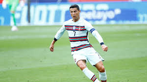 Guerreiro und zweimal cristiano ronaldo treffen. Hs5dxzkr1h35m