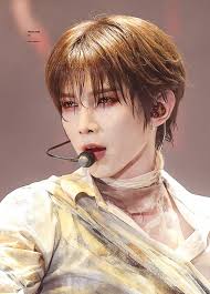 Ami Kimura (kanomiami22)