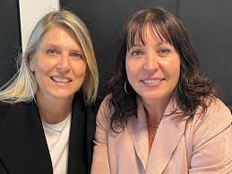 Hi guys. I spent a year in NZ, about 10 years ago. I met a guy named Lance  Davies in Blenheim but we unfortunately lost contact. Does anybody here  know him? Thanks