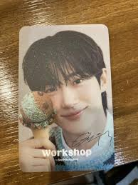 Beon Woo-suk sells Bella Bella Baskin Robbins photo card
