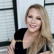 Keri Pierce's Instagram, Twitter & Facebook