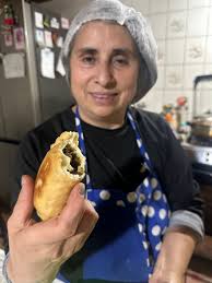 Unas ricas empanadas fritas de Cochayuyo,queso,choclo preparadas por mi  madre🩷 Saludos desde Talca 🫶🏻