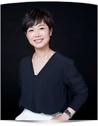 有働由美子 芸能事務所 ナチュラルエイト アジア人 ショートヘア 大人 ヘアスタイル くせ毛のケア