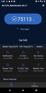 Hősünk csalódottságában olyan részegre issza magát, hogy európai levelezőtársát. Stranka 82 Mojandroid Sk