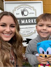 this saturday, 9am til 1pm, 811 shirley st, deridder! inside/outside  shopping with local vendors, eats and drinks with Cajun Street Tacos and  Magical Brews, Life Share and raffle tables benefitting Humane Society