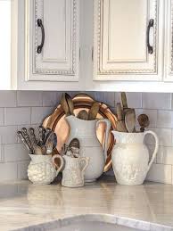 Easy to maintain and clean the. 52 Einfache Franzosische Landkuche Dekor Ideen Dekor Einfache Franzosische French Country Decorating Kitchen Country Kitchen Decor French Country Kitchen