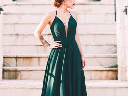 Make your life (and packing list) easier with these 14 great wedding guest dress options, inspired by meghan markle, kate middleton, and more of your favorite celebrities. 15 Wedding Outfits For Teenage Guests That Don T Know What To Wear