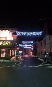 Ghirlande di natale, decorazioni di natale, artigianato natalizio, periodo di natale, decorazioni natalizie, natale intimo, fotografia di natale, vacanze di natale spend your next winter break in livigno, italy. Livigno La Neve Bagnata Crea Problemi Alle Luminarie Natalizie I Love Livigno