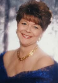 Lynette Simmons's Instagram, Twitter & Facebook