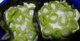 Ada beberapa pendapat yang mempertikaikan kemasukkan senitari dabus ke bumi perak. Cecemek Kuih Tradisi Perak Dari Kampung Gajah