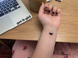 Using the cotton wool, apply powder to the design and go over the design again with a pen. How To Make A Temporary Tattoo Diy Temporary Tattoo Tutorial