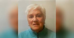 April Tubbs's Instagram, Twitter & Facebook