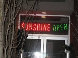 Get delivery or takeout from sunshine family restaurant at 401 central avenue in dubuque. Sunshine Family Restaurant Parkland Mall Red Deer Alberta Neon Signs On Waymarking Com