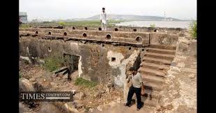 Travel Photo Sewree Fort, Mumbai ...