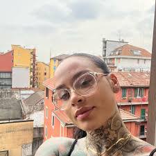 Latasha Burgos's Instagram, Twitter & Facebook