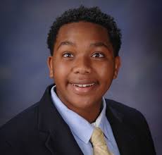 Like It's Christmas:" Listen in to the sweet sounds of #FenwickFriars  senior Earl Hester IV (also "starring" Bella Facchini '21 & Gigi Barnett  '20). VIDEO courtesy of the Broadcasting Club; edited by