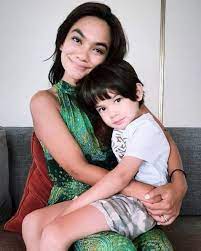 Say hi to zydane xayne iskander everyone. Tolak Tepi Wajah Cantik Dr Jezamine Turun Padang Bantu Orang Asli Terjejas Banjir Nona