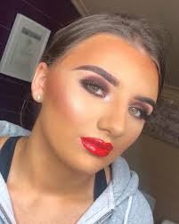 Be Glamorous Make Up Artistry and Nails