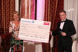 Deutsche bank ag 60 wall street new york, ny 10005 usa. Gala Auf Schloss Bensberg Preis Der Familienunternehmer Wird Zum Ersten Mal Verliehen Grunewald Consulting