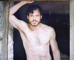 Lady Chatterley S Hunk Richard Madden Gets It Off His Chest Again Richard Madden Shirtless Richard Madden Richard