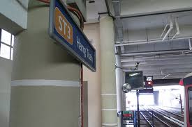 Hang tuah istasyonu, ampang ve sri arasında, kuala lumpur , malezya pudu bölgesinde kavşak istasyonudur petaling lines (eski adıyla star) ve kl monorail. Hang Tuah Lrt Station Klia2 Info