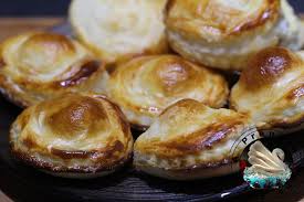 Feuilletes Au Sainte Maure Alimentation Feuillete Recette Noel Buffet