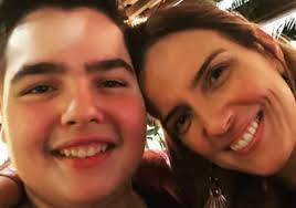 See 51 unbiased reviews of costelao do faustao, rated 3.5 of 5 on tripadvisor and ranked #129 of 361 restaurants in ipojuca. Esposa De Faustao Posa Ao Lado Filho Do Casal Ofuxico