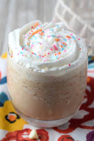 Add white chocolate sauce and stir. White Chocolate Mocha Frappuccino Snacks And Sips