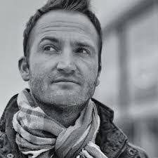 Julie Warnick's Instagram, Twitter & Facebook