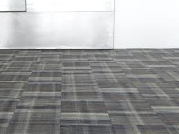 Chilewich S Newest Weave For The Table Is Also Available In Six Sizes For The Floor With Self Bound Edges And Pine Wood Flooring Cool Rugs Rugs In Living Room