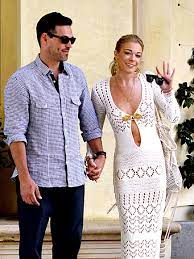 We did not find results for: Leann Rimes And Eddie Cibrian After Their Wedding All Star Scoop