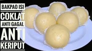 Ada beberapa resep bakpao yang mudah untuk dibuat sendiri tanpa khawatir gagal. Resep Bakpao Kukus Isi Coklat 3 Bahan Anti Gagal Tidak Keriput Empuk Lembut Youtube