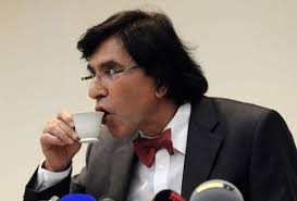 Di rupo was reportedly being followed by a pack of reporters down the street as they quizzed him growing up in wallonia, di rupo is as native french speaker, the first leader of belgium to be so. Meet Elio Di Rupo The Unlikely Man With The Crazy History Now In Charge Of Belgium