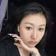 6 Potret Terbaru Kathy Indera, Pemeran Melly dalam Sinetron Anak Jalanan