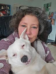 Nelly & Cookie are having fun despite this blah weather 🐾❤️