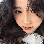 Shana Morton's Instagram, Twitter & Facebook