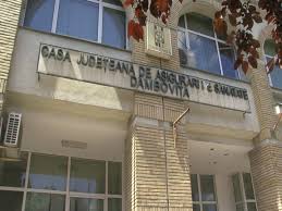Ieri activitatea casei judeţene de asigurari de sănătate a fost dată peste cap de o defecţiune la sistemul informatic central de la bucureşti. Cjas Gorj Va Achita 6 5 Milioane Lei Pentru Datoriile Spitalelor Medicalmanager Ro