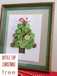 Gunakan botol plastik berwarna hijau. 10 Kreasi Unik Dan Kreatif Membuat Pohon Natal Sendiri Mobgenic