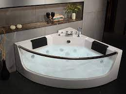 Une baignoire balnéo 2 places côtes à côtes toute option ( réchauffeur d'eau , ozonateur ,radio , chromothérapie ). Baignoire Balneo 2 Places Vente Unique